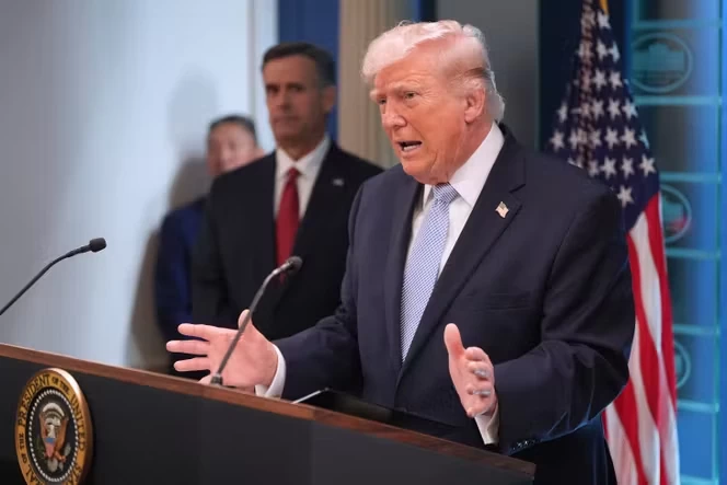 Tổng thống Mỹ Donald Trump bày tỏ không đồng tình với đề xuất mới từ Iran, đặc biệt về việc trì hoãn xử lý vấn đề hạt nhân trong tiến trình đàm phán. Tổng thống Mỹ Donald Trump bày tỏ không đồng tình với đề xuất mới từ Iran, đặc biệt về việc trì hoãn xử lý vấn đề hạt nhân trong tiến trình đàm phán.