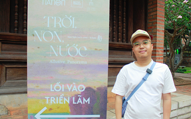 Triển lãm tranh Hàm Nghi thu hút khách quốc tế