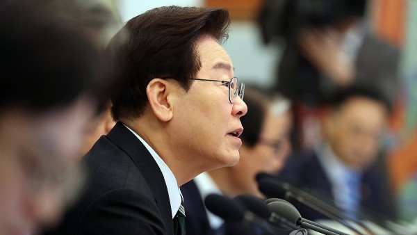 Tổng thống Hàn Quốc 'nhắn nhủ' đồng minh, kêu gọi giải quyết bất đồng trên cơ sở tôn trọng lẫn nhau