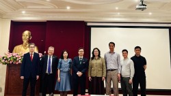 Đại sứ Việt Nam tại Pháp Trịnh Đức Hải tiếp đoàn công tác của Sở Công Thương