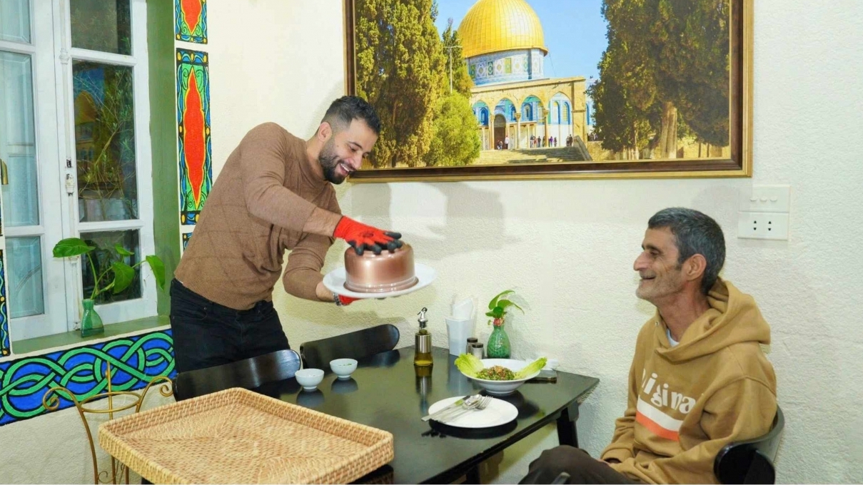 Ấn tượng không gian ẩm thực Palestine tại phố cổ Hà Nội