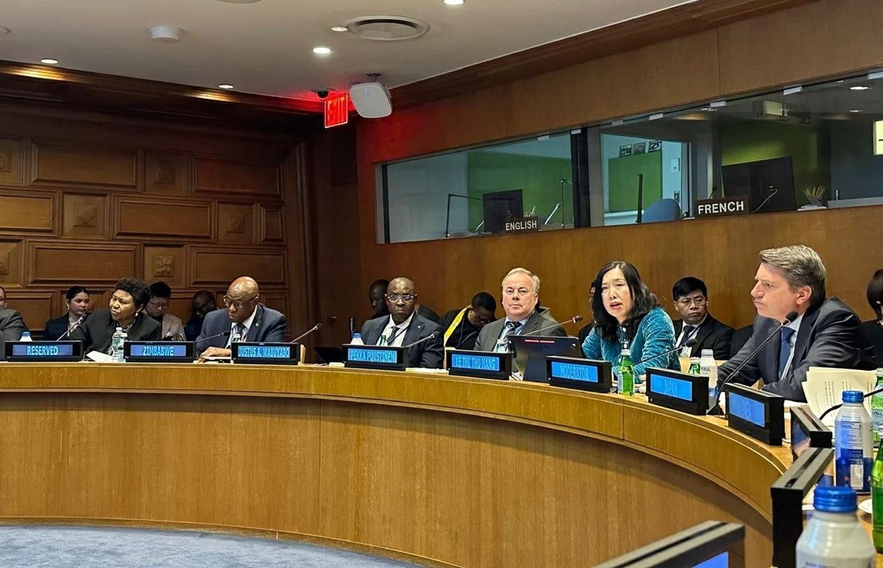 Việt Nam chủ trì Tọa đàm về sử dụng hòa bình năng lượng hạt nhân bên lề Hội nghị kiểm điểm Hiệp ước không phổ biến vũ khí hạt nhân lần thứ 11