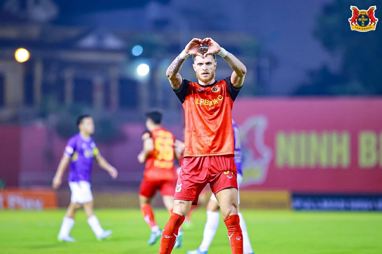 Hoàn tất thủ tục nhập tịch, Geovane Magno sẵn sàng cống hiến cho đội tuyển Việt Nam