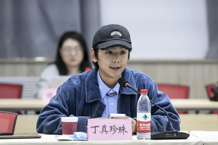 Từ 'nụ cười 7 giây' đến màn ảnh rộng: hành trình nhiều ngã rẽ của Đinh Chân