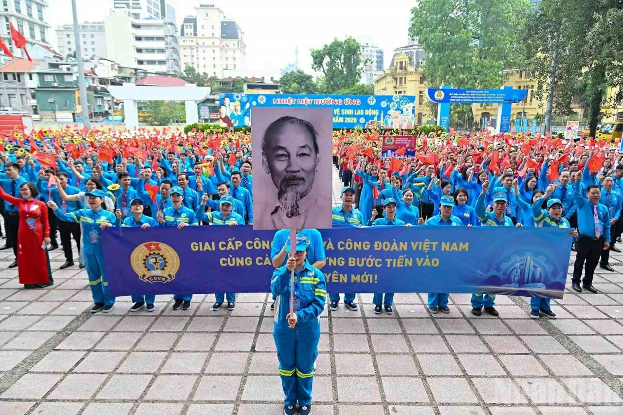 Ngày Quốc tế Lao động (1/5): Khơi dậy mạnh mẽ khát vọng cống hiến của giai cấp công nhân Ngày Quốc tế Lao động (1/5): Khơi dậy mạnh mẽ khát vọng cống hiến của giai cấp công nhân