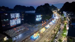 Hạ Long bừng sáng sắc màu lễ hội Carnaval 2026