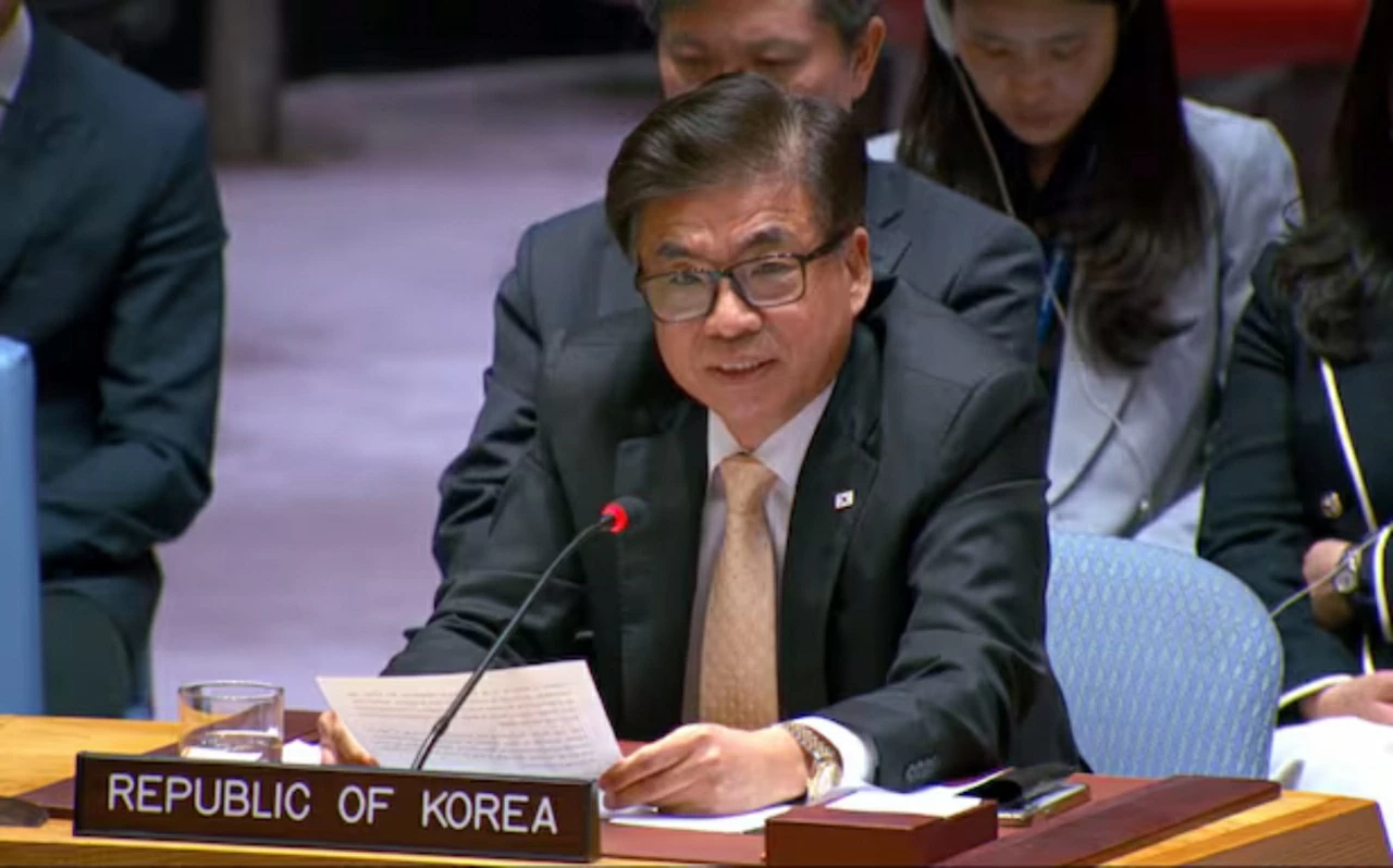 Đại sứ Hàn Quốc tại LHQ: Seoul luôn theo đuổi tầm nhìn hòa bình dựa trên hòa giải và hợp tác Đại sứ Hàn Quốc: Seoul mong muốn ‘cùng tồn tại hòa bình’ trên Bán đảo Triều Tiên