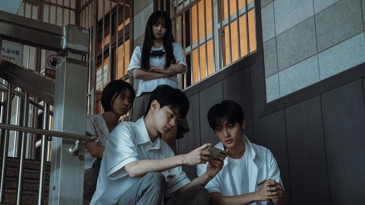 Phim kinh dị học đường Hàn Quốc gây sốt trên Netflix