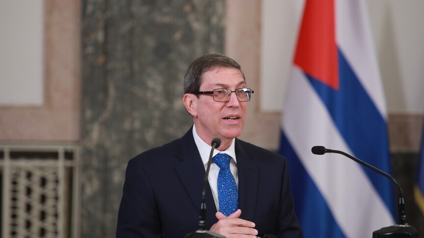 Mỹ mở rộng trừng phạt Cuba, Havana phản đối cứng rắn