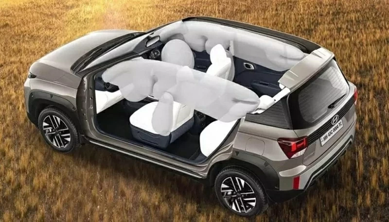 Hyundai vẫn duy trì các trang bị an toàn quan trọng cho Exter như 6 túi khí.