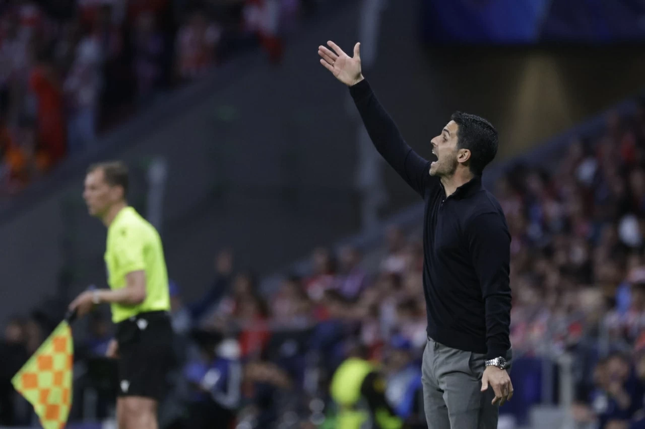 Arteta liên tục than vãn về trọng tài. (Nguồn: EFE)