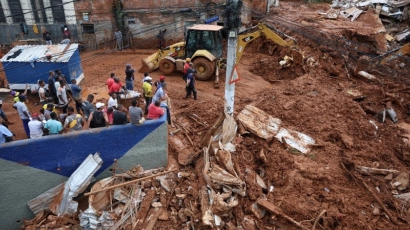 Mưa lớn tàn phá Đông Bắc Brazil, ít nhất 6 người thiệt mạng, hàng nghìn người sơ tán