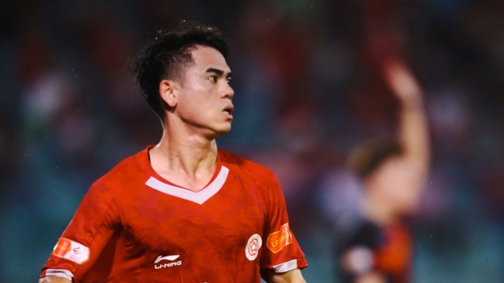 Hòa Ninh Bình 1-1, Thể Công Viettel tự gạch tên khỏi cuộc đua vô địch V-League