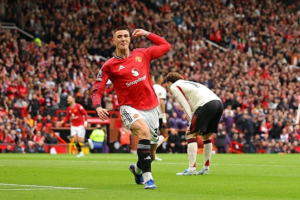 Sesko thăng hoa: Lời khẳng định sau khi Man Utd chia tay HLV Amorim