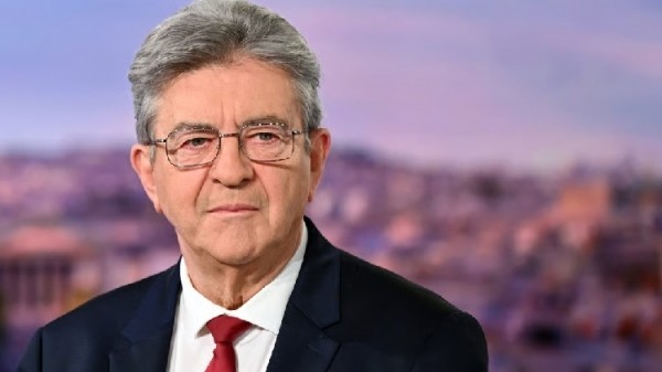 Nhân vật ủng hộ Paris rút khỏi NATO xác nhận tham gia cuộc đua bầu cử tổng thống Pháp 2027