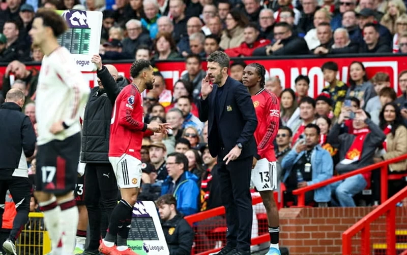 Carrick – bản nâng cấp giản dị đưa Manchester United trở lại đỉnh quỹ đạo