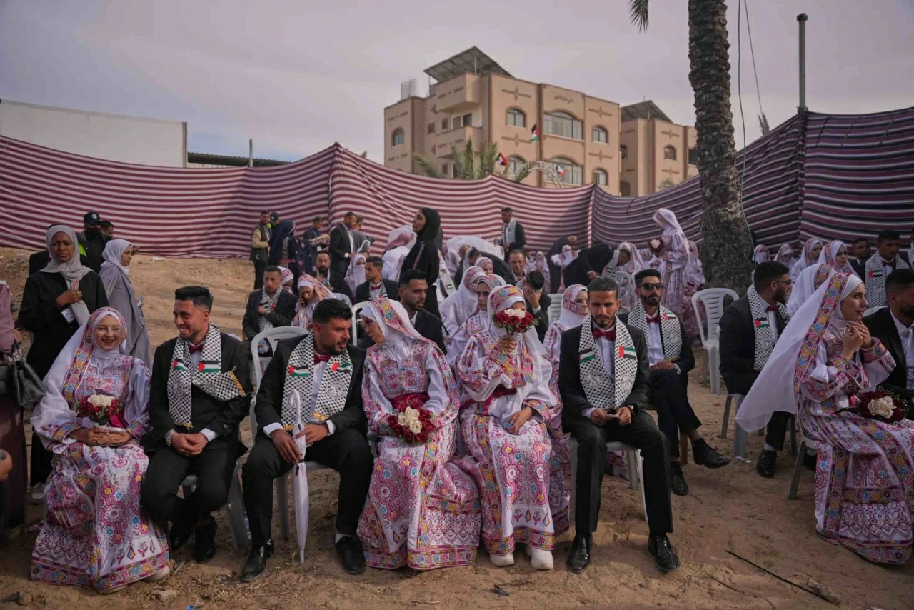 Ảnh ấn tượng: Nhà Vua Anh kêu gọi củng cố 'liên minh đặc biệt' với Mỹ, Iran tăng cường ngoại giao với Nga