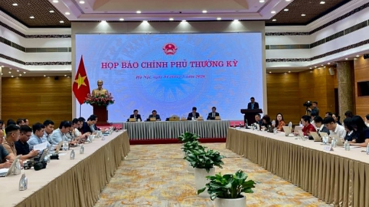 Làm rõ vấn đề cải cách thủ tục hành chính, xử lý dứt điểm các ‘điểm nghẽn’ thể chế