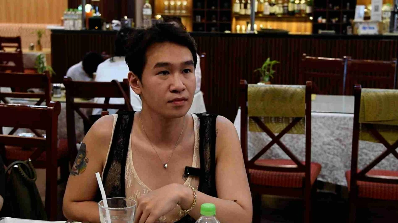 Anh Lê Trung Anh (Hà Nội) ấn tượng với các tầng hương vị - kích thích sự thích thú khi thưởng thức món ăn Ấn. (Ảnh: Hương Trà)
