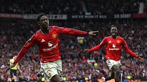 Có vé dự Champions League, Man Utd chi 150 triệu Bảng thay máu tuyến giữa