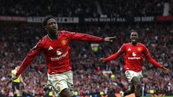 Có vé dự Champions League, Man Utd chi 150 triệu Bảng thay máu tuyến giữa