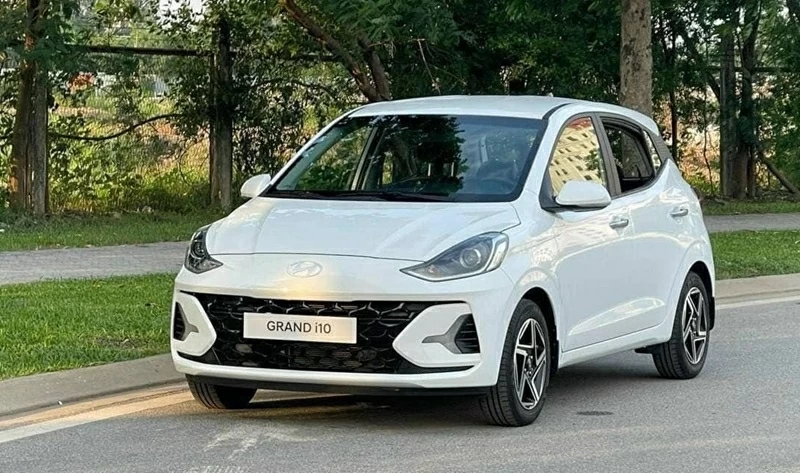 Hyundai Grand i10 giảm giá về mức thấp chưa từng có. Hyundai Grand i10 giảm giá về mức thấp chưa từng có.
