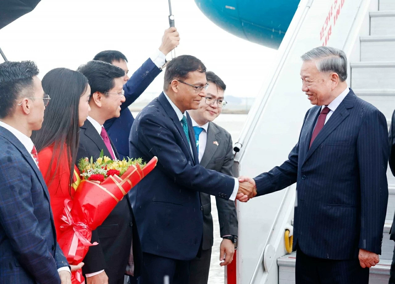 Lễ đón Tổng Bí thư, Chủ tịch nước Tô Lâm tại sân bay. (Nguồn: TTXVN)
