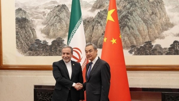 Ngoại trưởng Iran thăm Trung Quốc: Tehran kiên định lập trường xử lý xung đột với Mỹ, Bắc Kinh chỉ ra 'con đường duy nhất'