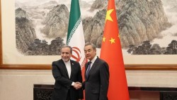Ngoại trưởng Iran thăm Trung Quốc: Tehran kiên định lập trường xử lý xung đột với Mỹ, Bắc Kinh chỉ ra 'con đường duy nhất'