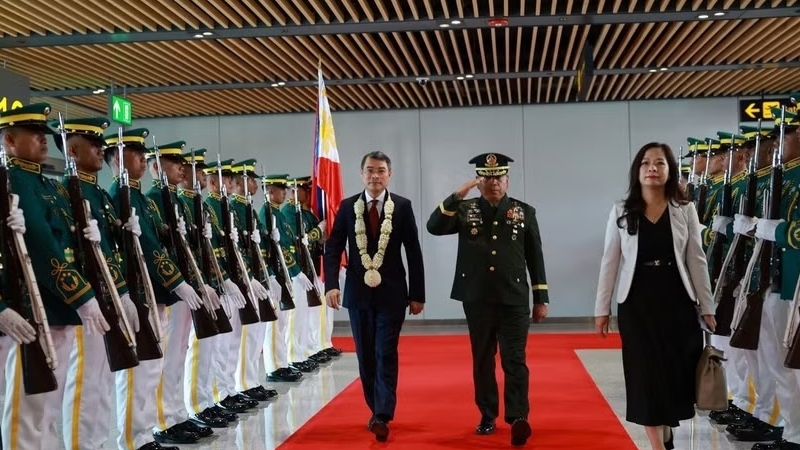 Thủ tướng Lê Minh Hưng tới Cebu dự Hội nghị cấp cao ASEAN lần thứ 48