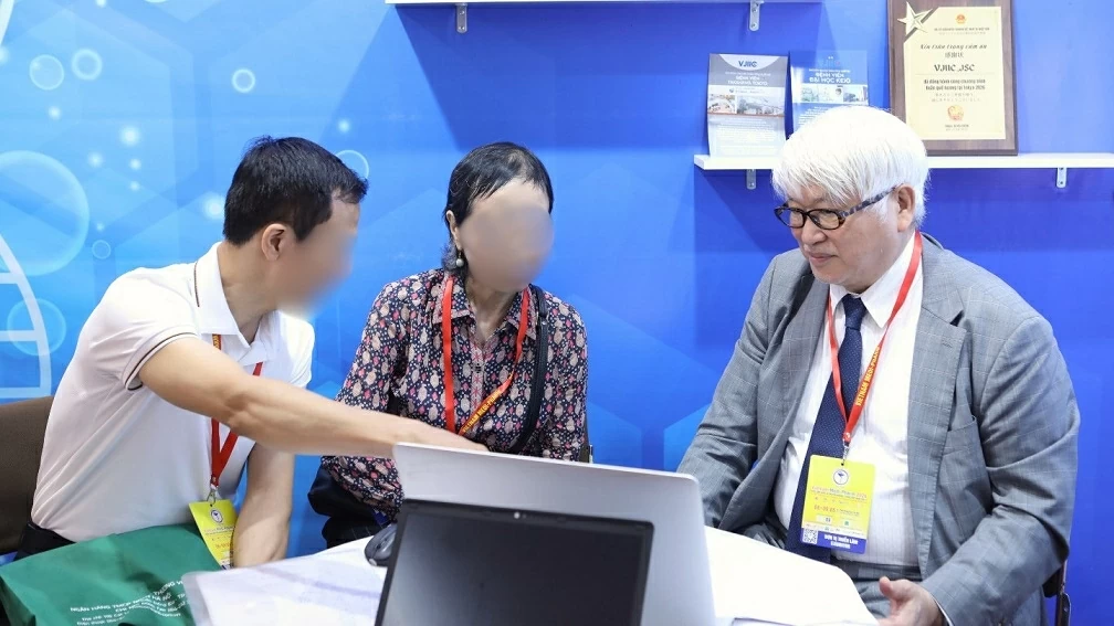 Kết nối công nghệ điều trị ung thư tiên tiến Nhật Bản với bệnh nhân Việt Nam