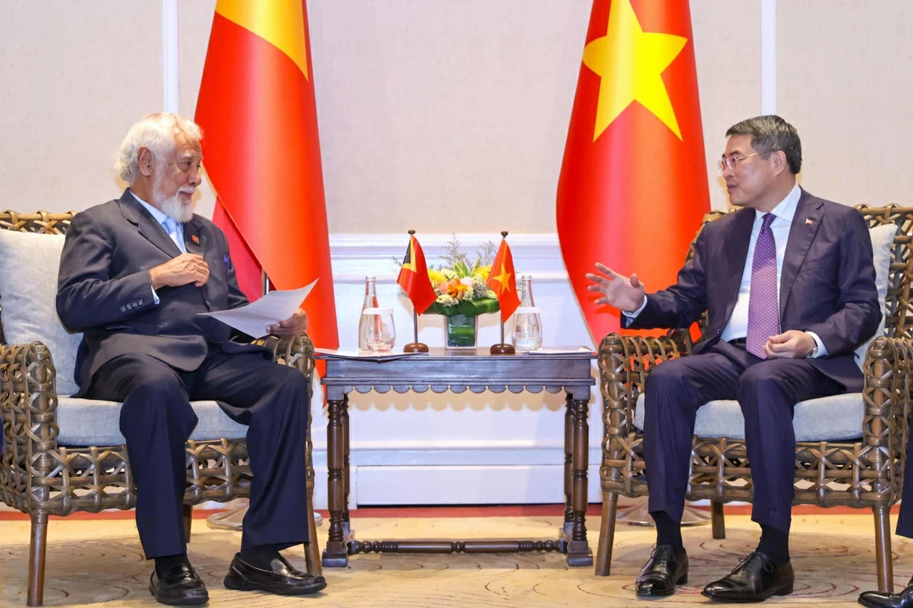 Thủ tướng Chính phủ Lê Minh Hưng gặp lãnh đạo các nước, tổ chức quốc tế bên lề Hội nghị cấp cao ASEAN lần thứ 48