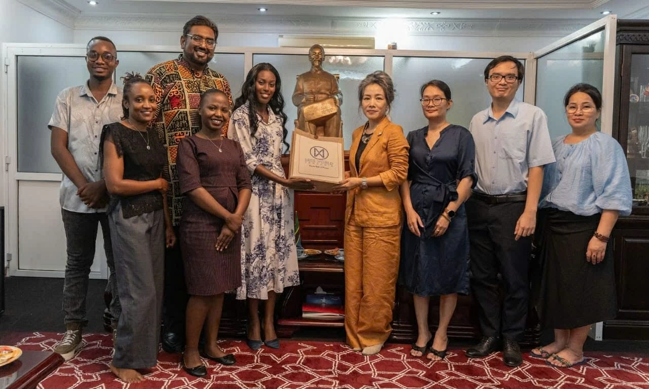 Đại sứ Việt Nam tại Tanzania tiếp Hoa hậu Thế giới Tanzania 2026 trước thềm chung kết Miss World tại Việt Nam