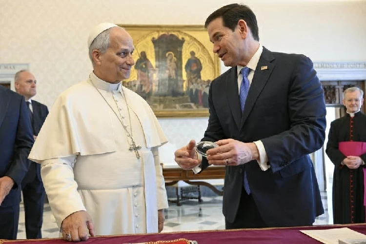 Ngoại trưởng Mỹ hoàn thành sứ mệnh xoa dịu Vatican sau cuộc gặp Giáo hoàng Leo XIV(Vatican Media) Ngoại trưởng Mỹ hoàn thành sứ mệnh xoa dịu Vatican sau cuộc gặp Giáo hoàng Leo XIV(Vatican Media)