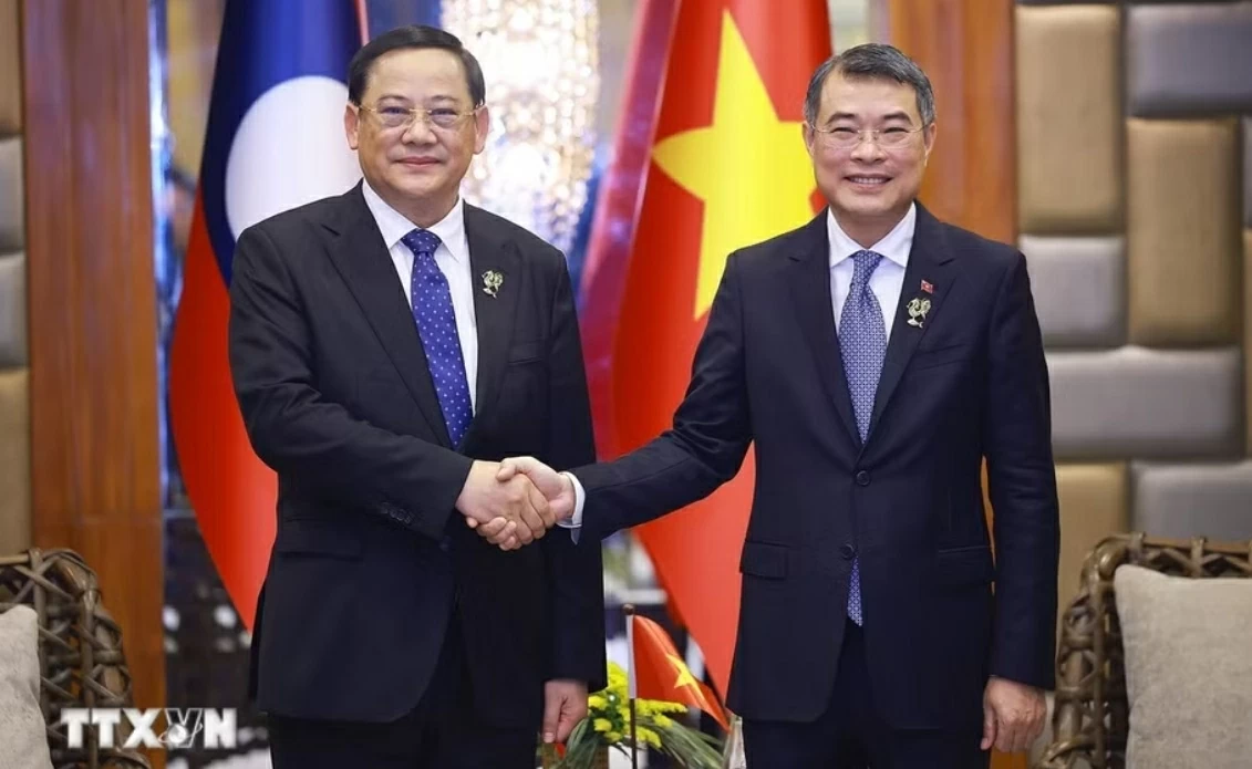 Thủ tướng tiếp Lãnh đạo các nước, Tổng thư ký ASEAN nhân dịp dự Hội nghị cấp cao ASEAN lần thứ 48 Thủ tướng tiếp xúc song phương với Lãnh đạo các nước, Tổng thư ký ASEAN