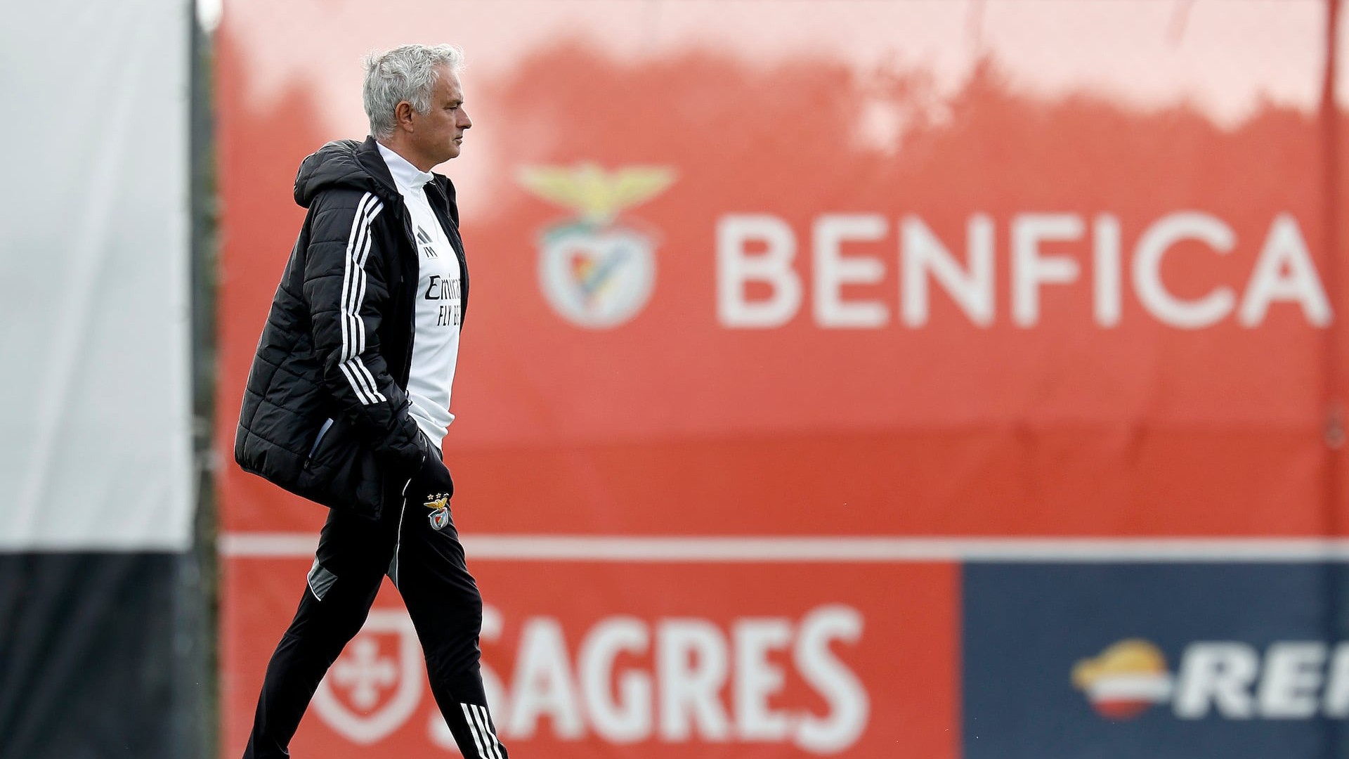 Real Madrid tính đưa HLV Mourinho trở lại Bernabeu