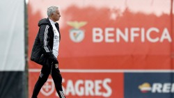 Real Madrid tính đưa HLV Mourinho trở lại Bernabeu