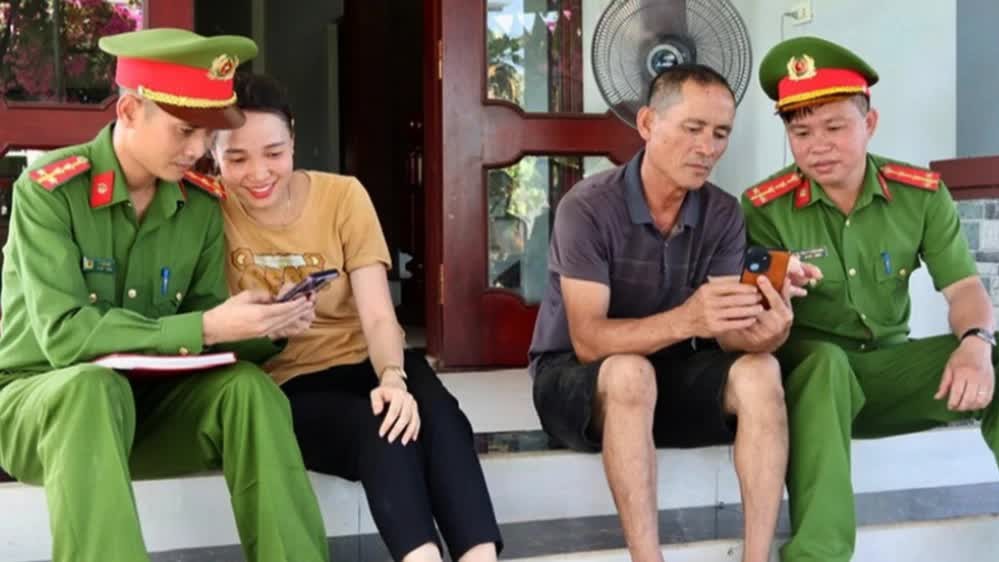 Cơ chế khuyến khích công dân số và yêu cầu bảo đảm quyền con người