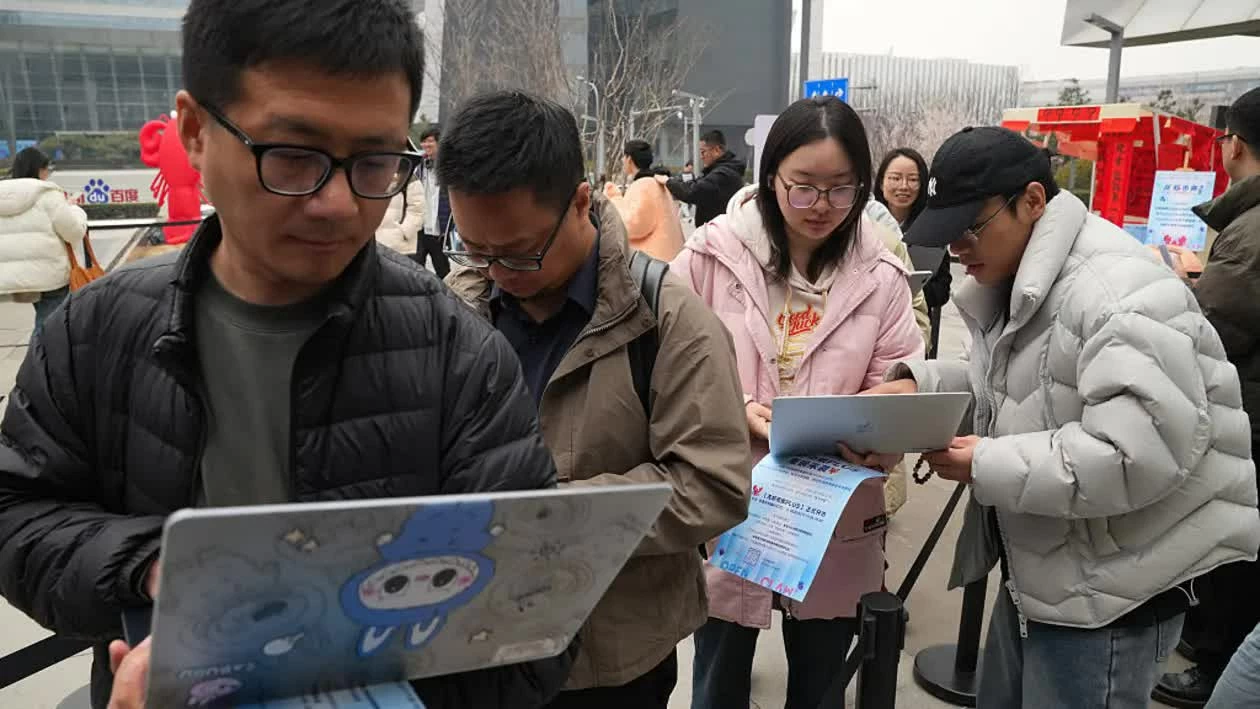 Meta và Google bước vào cuộc đua phát triển AI thông minh tự vận hành