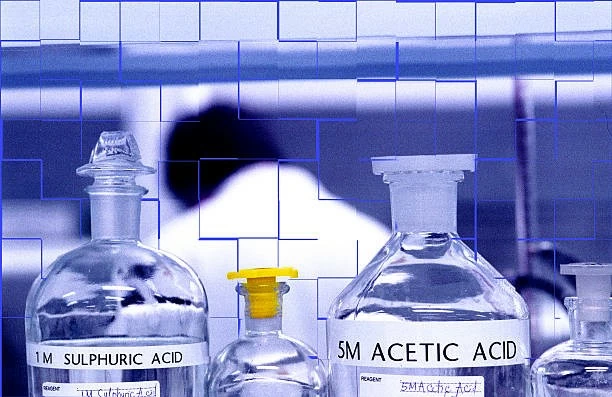 Trung Quốc tạm ngừng xuất khẩu axit sulfuric giữa căng thẳng cung ứng toàn cầu. (Nguồn: Getty Images)