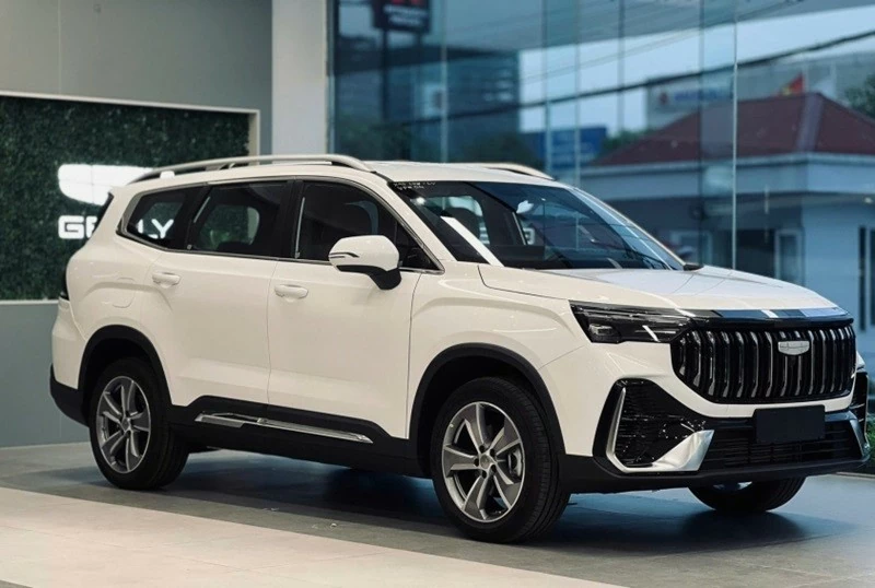 Những chiếc Geely Okavango đầu tiên đã xuất hiện tại đại lý phía Bắc.