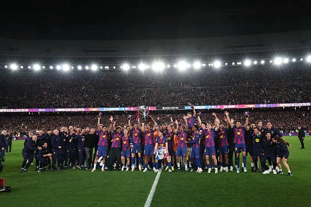 Những khoảnh khắc vỡ òa của Barcelona trong ngày đăng quang La Liga 2025/26 Những khoảnh khắc vỡ òa của Barcelona trong ngày đăng quang La Liga 2025/26