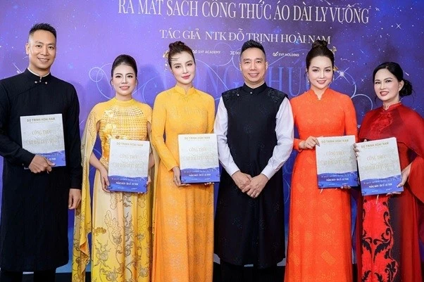 Khi áo dài Việt được gọi tên trên bản đồ thế giới