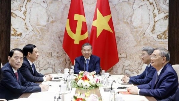 Tổng Bí thư, Chủ tịch nước Tô Lâm điện đàm trực tuyến với Tổng thống Liên bang Thụy Sỹ