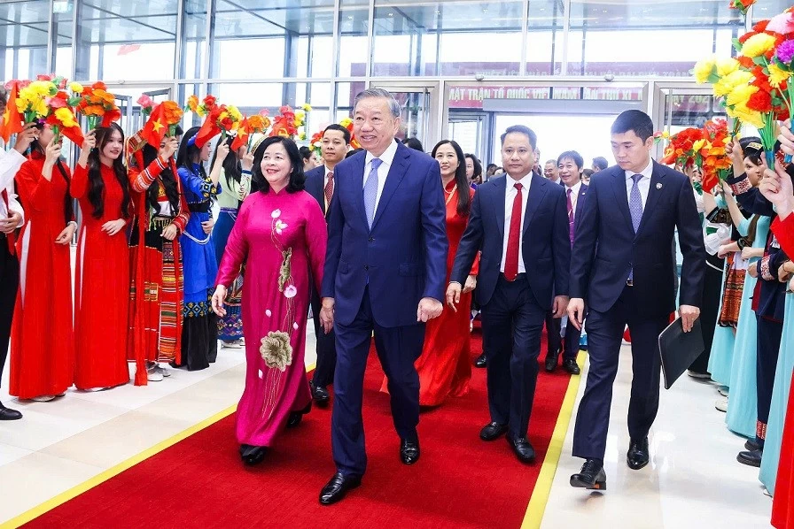 Lãnh đạo Đảng và Nhà nước tham dự Lễ khai mạc trọng thể Đại hội đại biểu Mặt trận Tổ quốc Việt Nam lần thứ XI