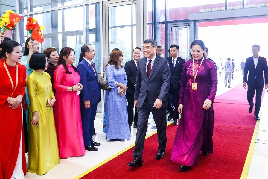 Lãnh đạo Đảng và Nhà nước tham dự Lễ khai mạc trọng thể Đại hội đại biểu Mặt trận Tổ quốc Việt Nam lần thứ XI