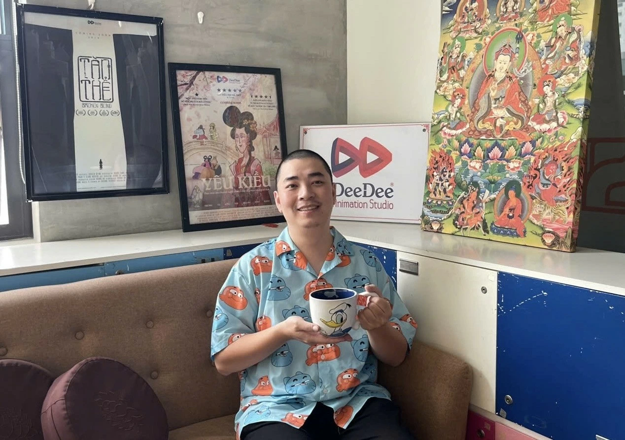 Anh Hà Huy Hoàng (Art director của DeeDee Animation Studio) chia sẻ suy nghĩ về hành trình làm nghề. (Ảnh: Đỗ Quyên)