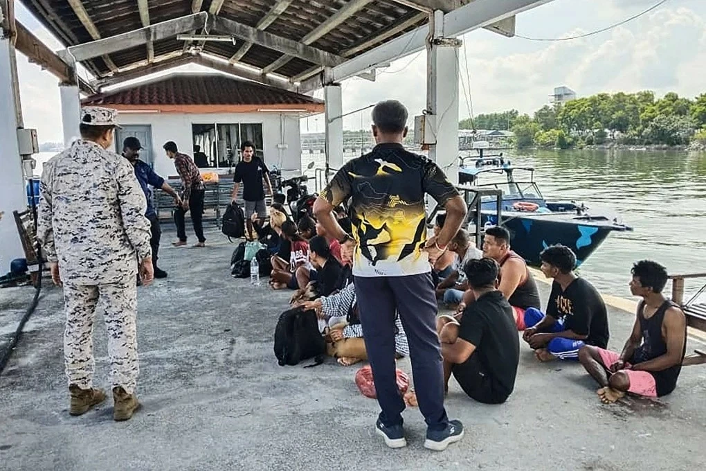 23 người được cứu sống sau vụ chìm thuyền ngoài khơi bang Perak, lực lượng chức năng vẫn đang mở rộng tìm kiếm. (Nguồn: SCMP)