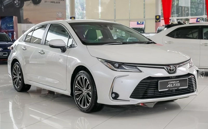 Top 10 xe ô tô bán chậm nhất tháng 4/2026: Toyota Corolla Altis bất ngờ đội sổ.
