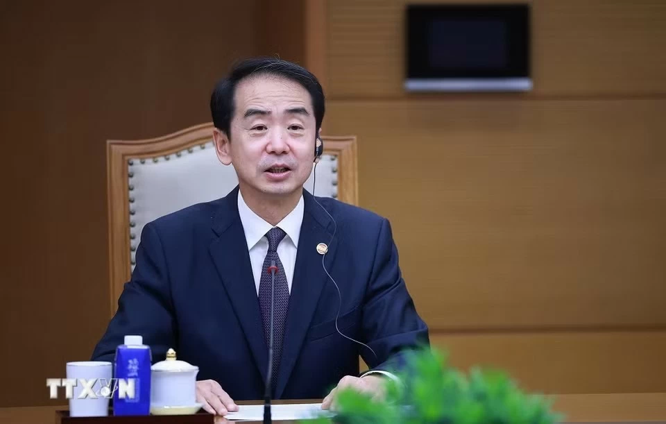 Đại sứ Hà Vĩ khẳng định Trung Quốc ưu tiên phát triển quan hệ với Việt Nam và mong muốn mở rộng hợp tác thực chất giữa hai nước. (Nguồn: TTXVN)